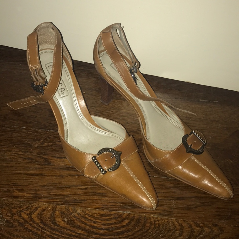Unisa brown heels. Ankle strap. Size 8.